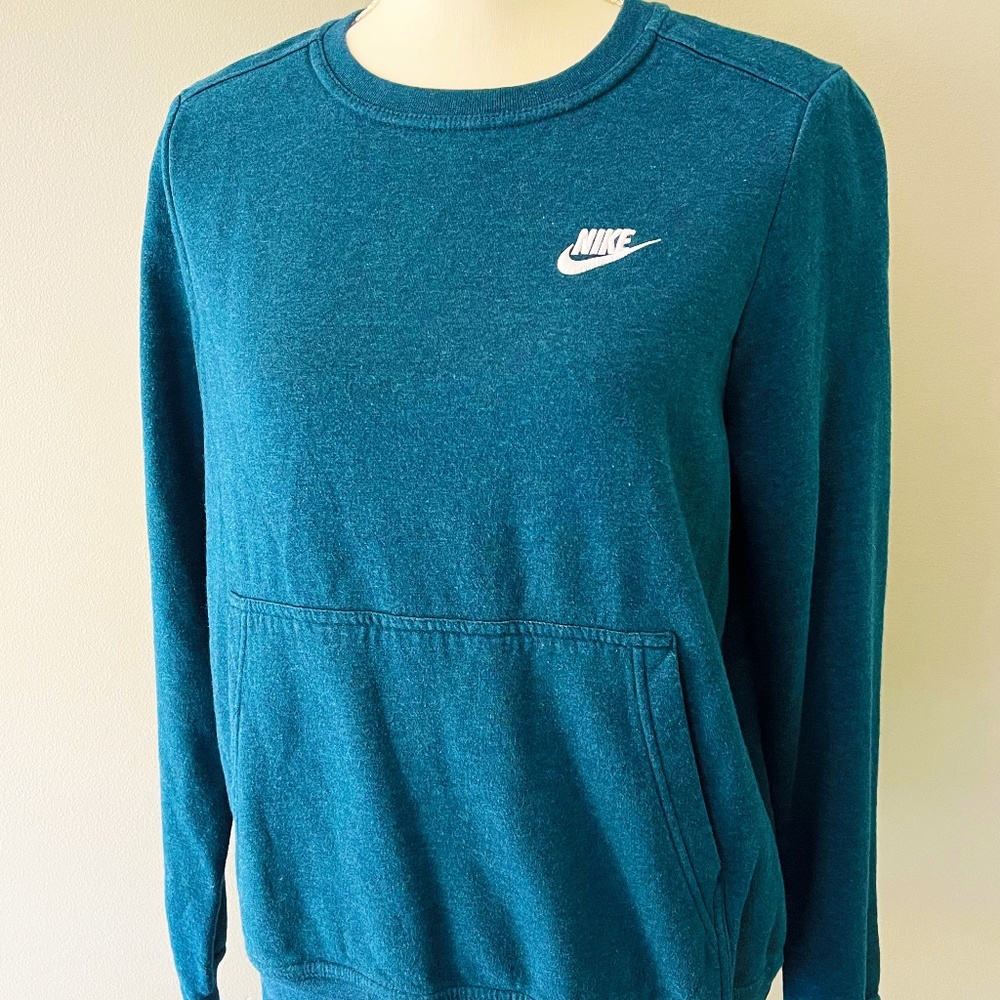 Nike Women's Crewneck Teal Sweatshirt with Kangaroo Pocket